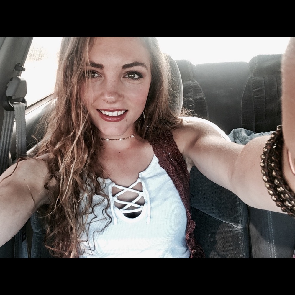 Meet your Posher, Charlotte